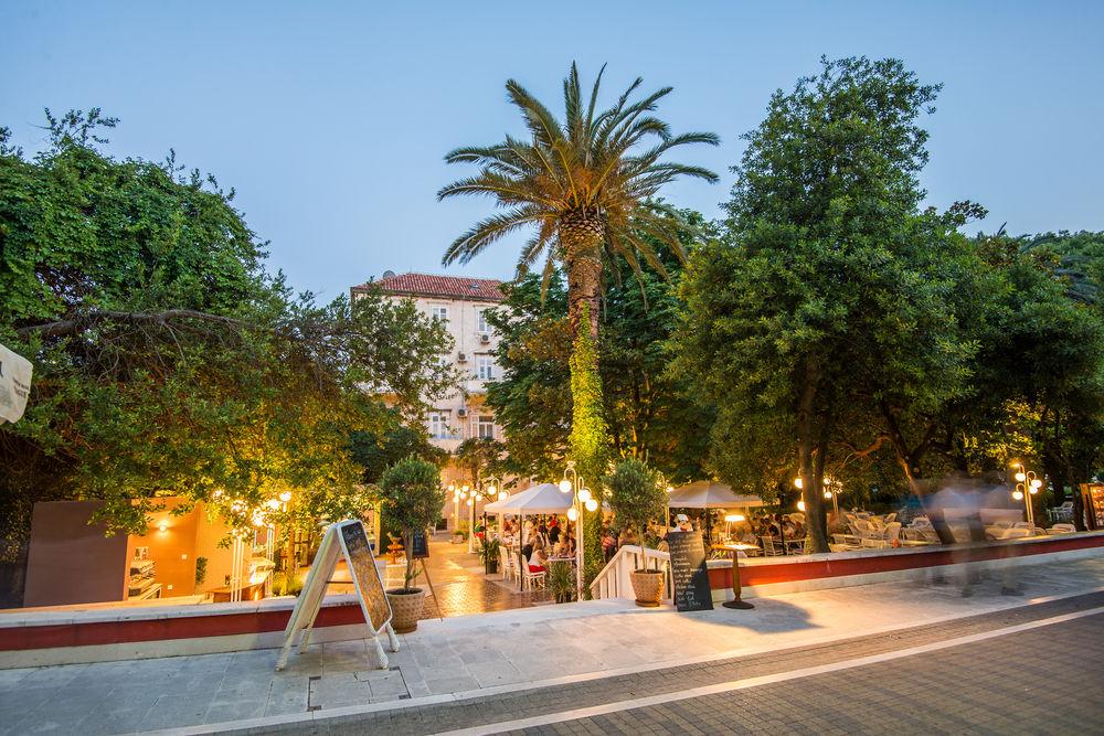 Hotel Sumratin